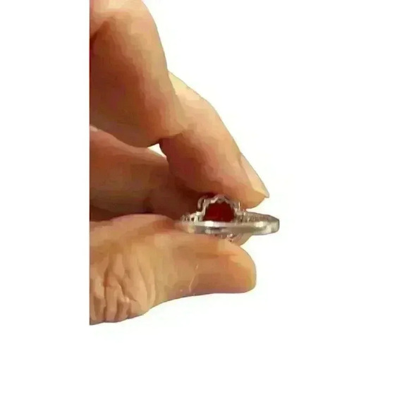 Ring size7 red stone with simulated diamonds - Picture 6 of 6
